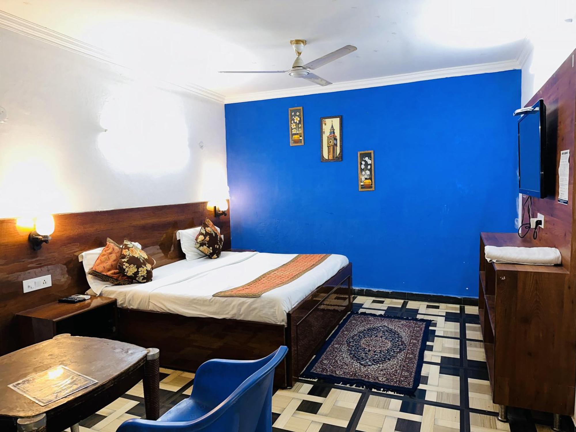 Golden Bed And Breakfast- High Quality Rooms In South Ex-1 D Block Nova Deli Exterior foto